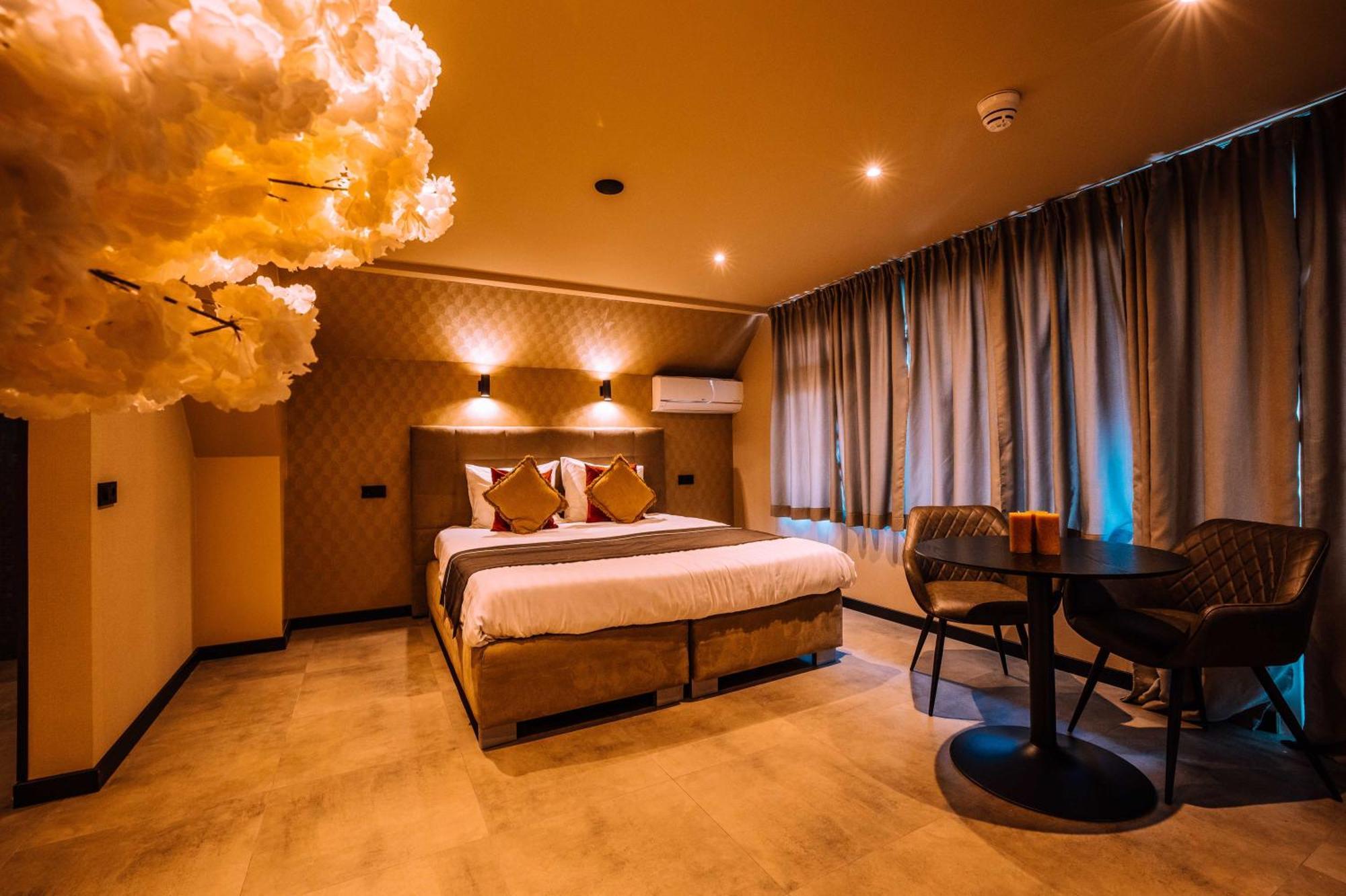 Hotel Buren Buren  Kültér fotó